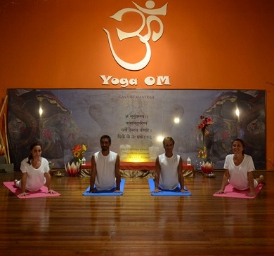 La franquicia YOGA OM te ofrece dirigir tu propio centro 